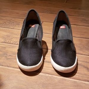 Cute black and white shoes